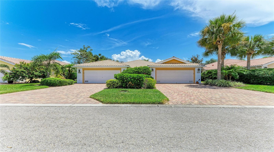 Venice, Florida 34293, 2 Bedroom Bedrooms, ,2 Bathroombathrooms,Residential,For Sale,Erice,0,Mfrn6145455