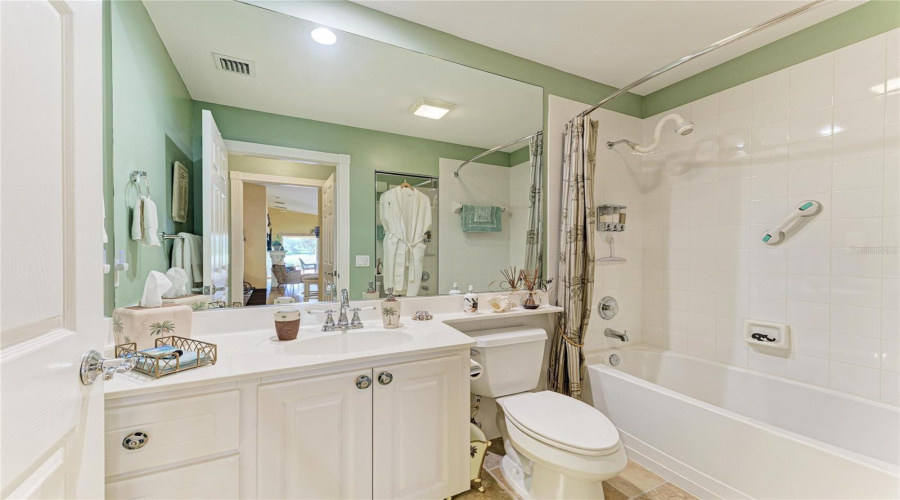 Venice, Florida 34293, 2 Bedroom Bedrooms, ,2 Bathroombathrooms,Residential,For Sale,Erice,0,Mfrn6145455