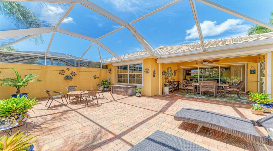 Venice, Florida 34293, 2 Bedroom Bedrooms, ,2 Bathroombathrooms,Residential,For Sale,Erice,0,Mfrn6145455