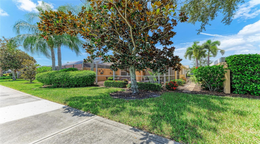 Venice, Florida 34293, 2 Bedroom Bedrooms, ,2 Bathroombathrooms,Residential,For Sale,Erice,0,Mfrn6145455