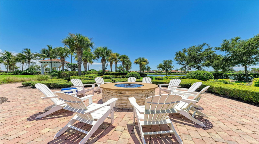 Venice, Florida 34293, 2 Bedroom Bedrooms, ,2 Bathroombathrooms,Residential,For Sale,Erice,0,Mfrn6145455