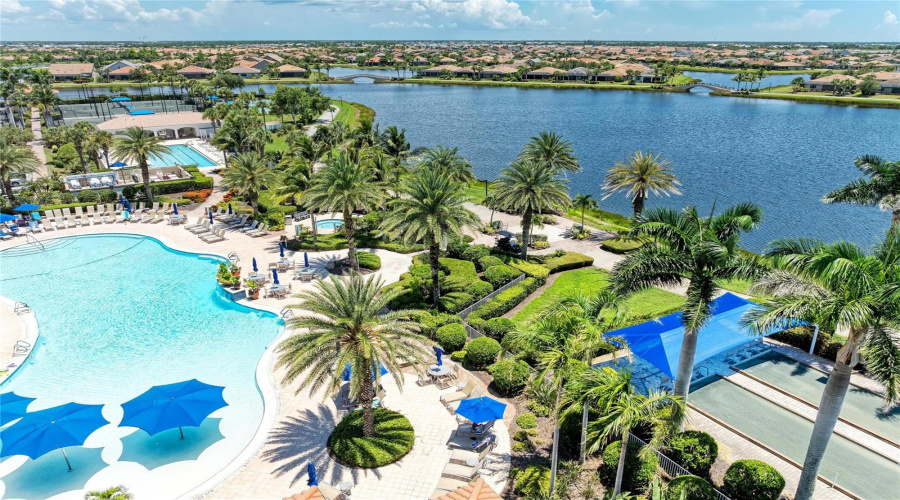 Venice, Florida 34293, 2 Bedroom Bedrooms, ,2 Bathroombathrooms,Residential,For Sale,Erice,0,Mfrn6145455