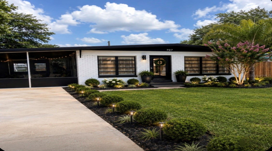 Tampa, Florida 33613, 3 Bedroom Bedrooms, ,1 Bathroombathrooms,Residential,For Sale,Lakewood,0,Mfra4703678