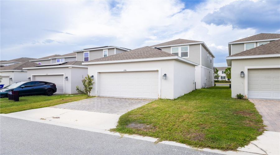 Kissimmee, Florida 34744, 4 Bedroom Bedrooms, ,3 Bathroombathrooms,Residential,For Sale,Cross Prairie,0,Mfro6435436