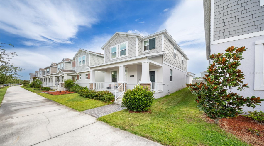 Kissimmee, Florida 34744, 4 Bedroom Bedrooms, ,3 Bathroombathrooms,Residential,For Sale,Cross Prairie,0,Mfro6435436