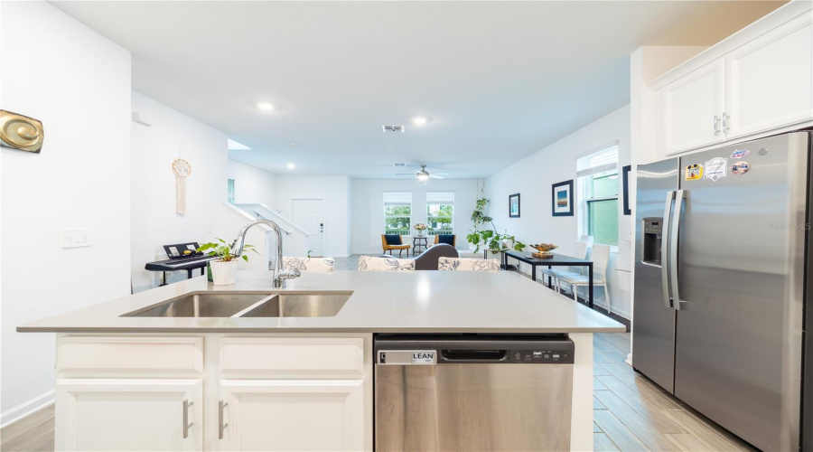 Kissimmee, Florida 34744, 4 Bedroom Bedrooms, ,3 Bathroombathrooms,Residential,For Sale,Cross Prairie,0,Mfro6435436