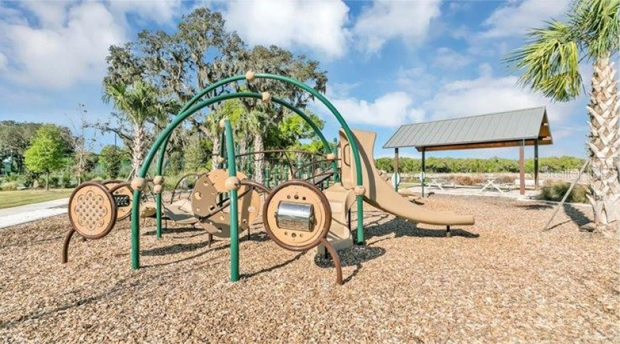 Kissimmee, Florida 34744, 4 Bedroom Bedrooms, ,3 Bathroombathrooms,Residential,For Sale,Cross Prairie,0,Mfro6435436
