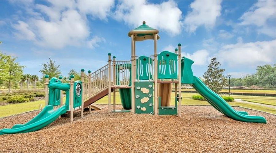 Kissimmee, Florida 34744, 4 Bedroom Bedrooms, ,3 Bathroombathrooms,Residential,For Sale,Cross Prairie,0,Mfro6435436