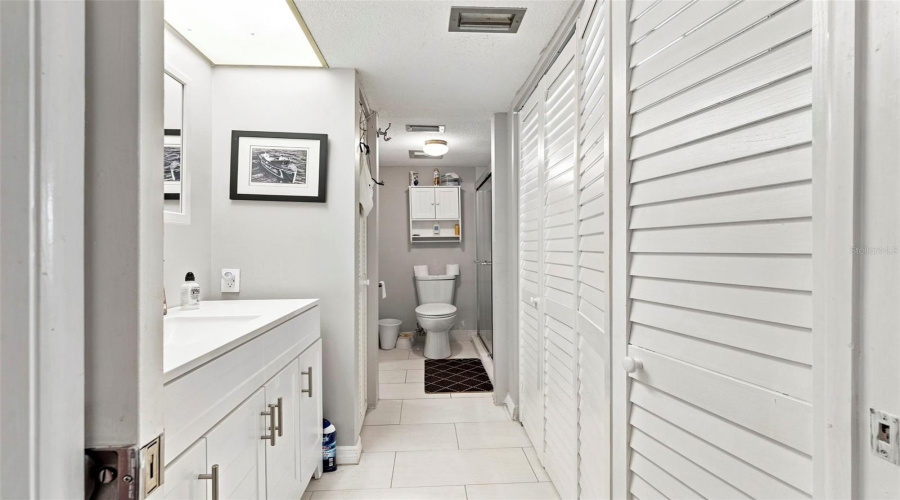 Clearwater, Florida 33756, 2 Bedroom Bedrooms, ,2 Bathroombathrooms,Residential,For Sale,Highland,0,Mfrtb8539208