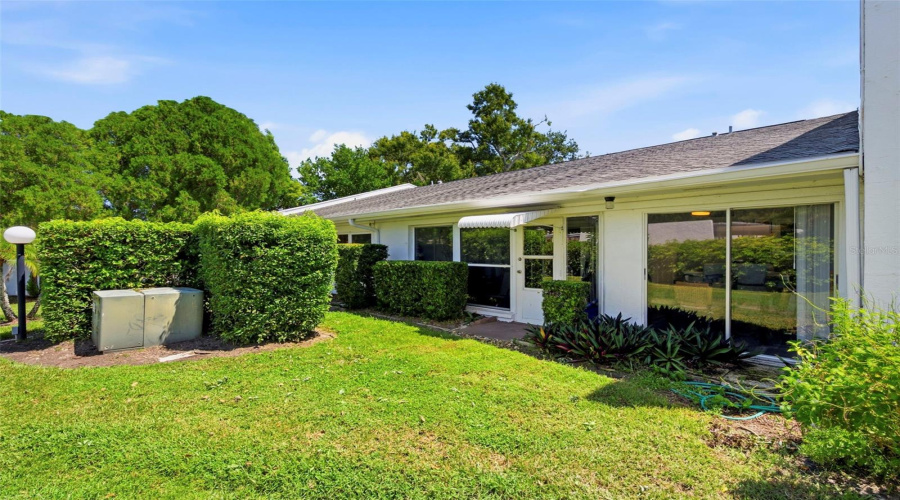 Clearwater, Florida 33756, 2 Bedroom Bedrooms, ,2 Bathroombathrooms,Residential,For Sale,Highland,0,Mfrtb8539208