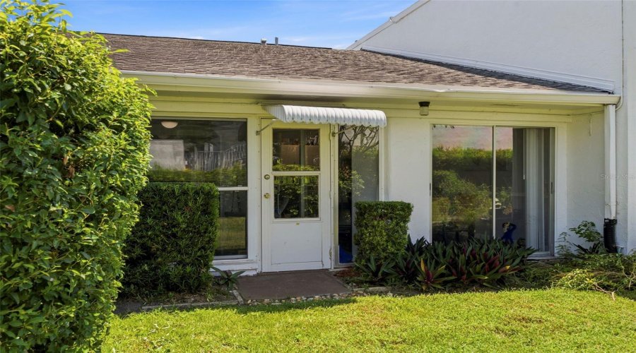 Clearwater, Florida 33756, 2 Bedroom Bedrooms, ,2 Bathroombathrooms,Residential,For Sale,Highland,0,Mfrtb8539208