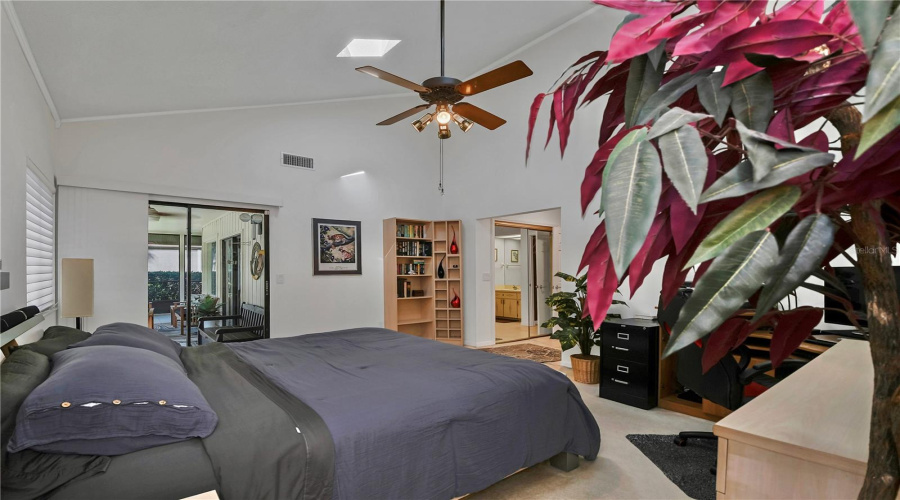 Orlando, Florida 32808, 2 Bedroom Bedrooms, ,2 Bathroombathrooms,Residential,For Sale,Villa Rose,0,Mfro6435960