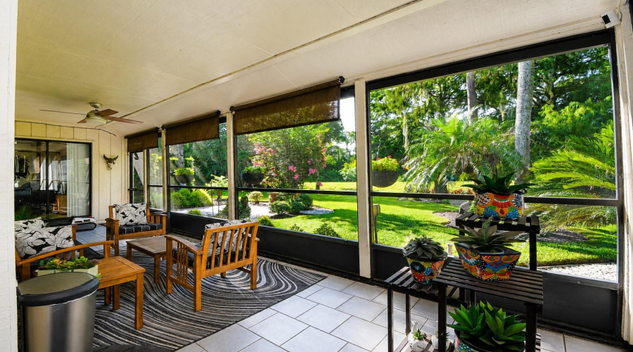 Orlando, Florida 32808, 2 Bedroom Bedrooms, ,2 Bathroombathrooms,Residential,For Sale,Villa Rose,0,Mfro6435960