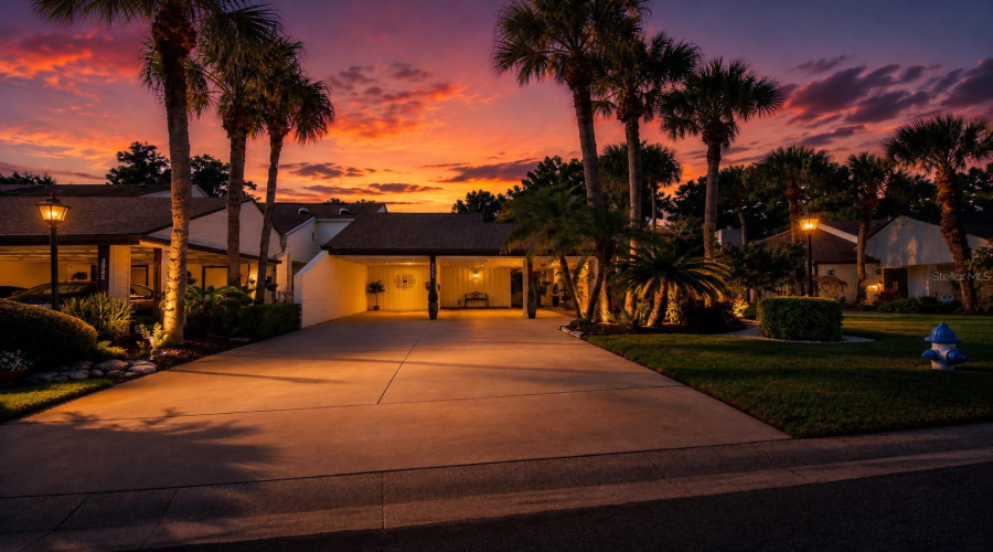 Orlando, Florida 32808, 2 Bedroom Bedrooms, ,2 Bathroombathrooms,Residential,For Sale,Villa Rose,0,Mfro6435960