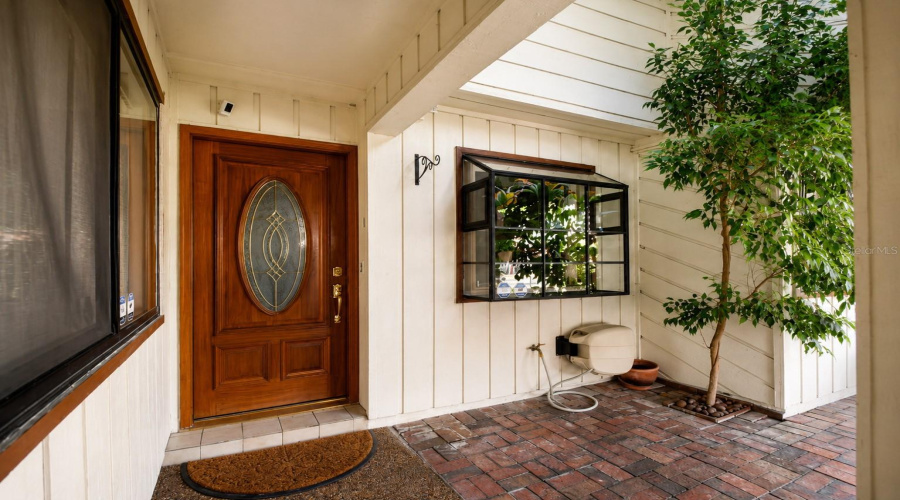 Orlando, Florida 32808, 2 Bedroom Bedrooms, ,2 Bathroombathrooms,Residential,For Sale,Villa Rose,0,Mfro6435960