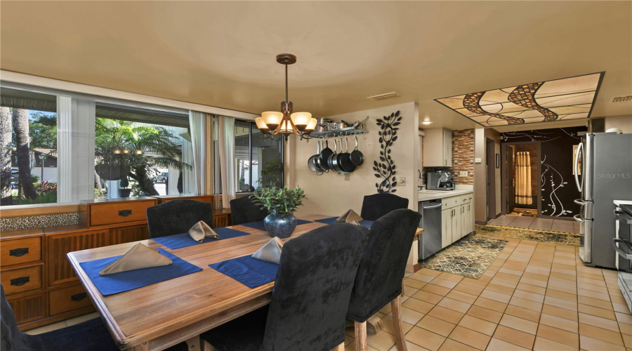 Orlando, Florida 32808, 2 Bedroom Bedrooms, ,2 Bathroombathrooms,Residential,For Sale,Villa Rose,0,Mfro6435960