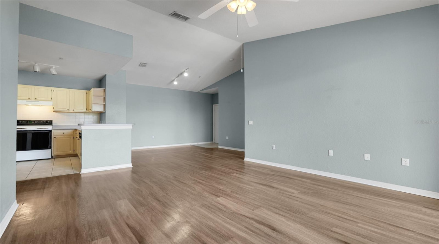 Maitland, Florida 32751, 2 Bedroom Bedrooms, ,2 Bathroombathrooms,Residential,For Sale,Lake Shadow,0,Mfrom730553