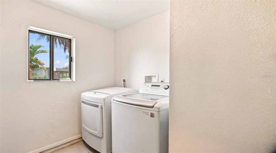North Port, Florida 34287, 3 Bedroom Bedrooms, ,2 Bathroombathrooms,Residential,For Sale,Java,0,Mfra4703265