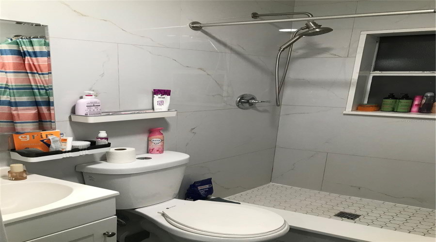 Tampa, Florida 33610, 3 Bedroom Bedrooms, ,2 Bathroombathrooms,Residential,For Sale,21St,0,Mfrtb8541520