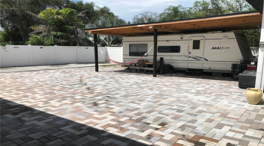 Tampa, Florida 33610, 3 Bedroom Bedrooms, ,2 Bathroombathrooms,Residential,For Sale,21St,0,Mfrtb8541520