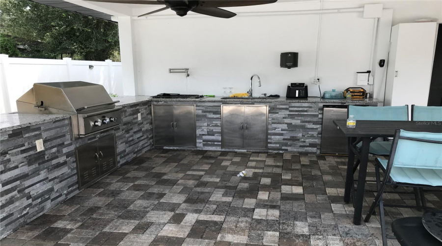 Tampa, Florida 33610, 3 Bedroom Bedrooms, ,2 Bathroombathrooms,Residential,For Sale,21St,0,Mfrtb8541520