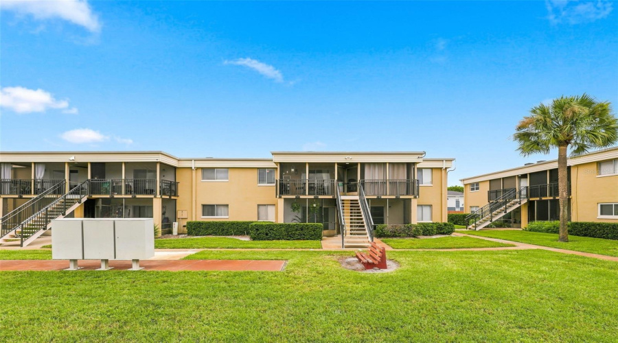 Fern Park, Florida 32730, 1 Bedroom Bedrooms, ,1 Bathroombathrooms,Residential,For Sale,Lake Of The Woods,0,Mfrtb8541419