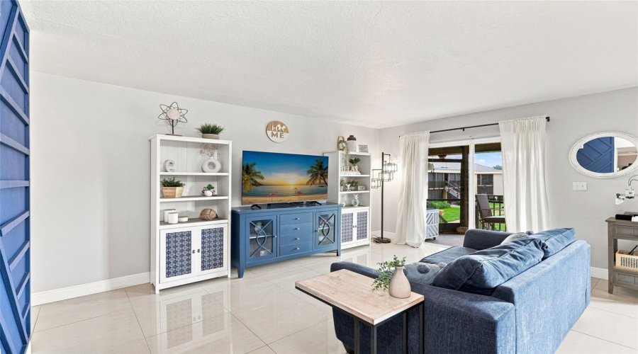 Fern Park, Florida 32730, 1 Bedroom Bedrooms, ,1 Bathroombathrooms,Residential,For Sale,Lake Of The Woods,0,Mfrtb8541419