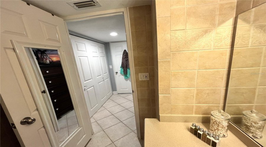 Clearwater Beach, Florida 33767, ,1 Bathroombathrooms,Residential,For Sale,Mandalay,0,Mfrtb8541524