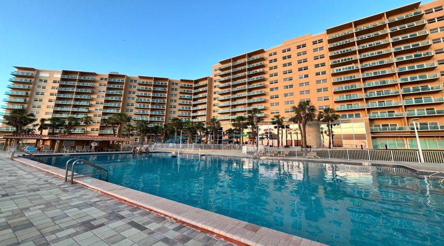 Clearwater Beach, Florida 33767, ,1 Bathroombathrooms,Residential,For Sale,Mandalay,0,Mfrtb8541524