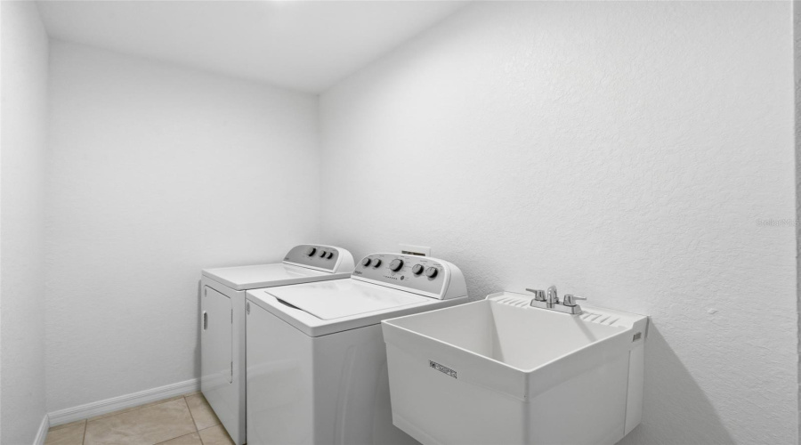 Port Charlotte, Florida 33981, 3 Bedroom Bedrooms, ,2 Bathroombathrooms,Residential,For Sale,Willmington,0,Mfrc7529909