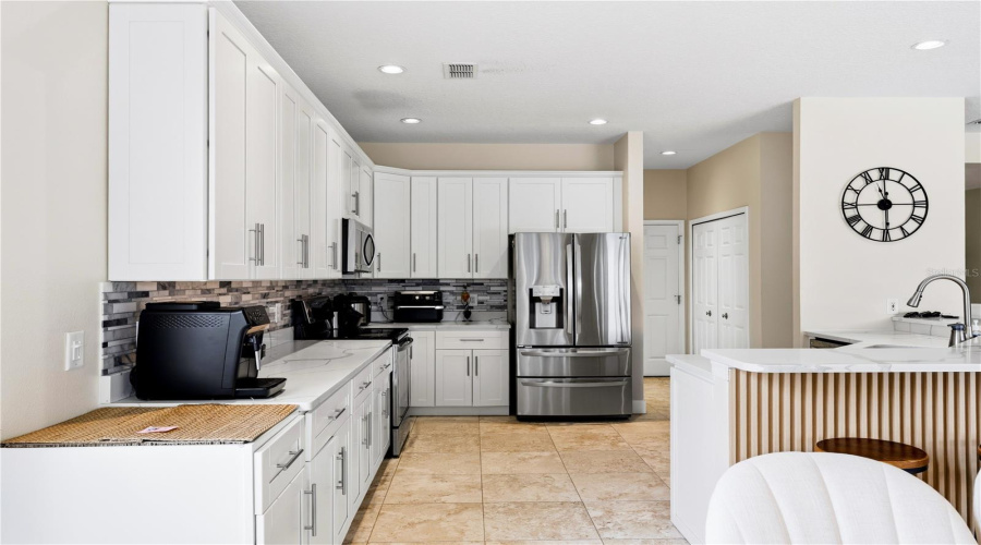 Orlando, Florida 32836, 5 Bedroom Bedrooms, ,4 Bathroombathrooms,Residential,For Sale,Emerald Woods,0,Mfro6435042