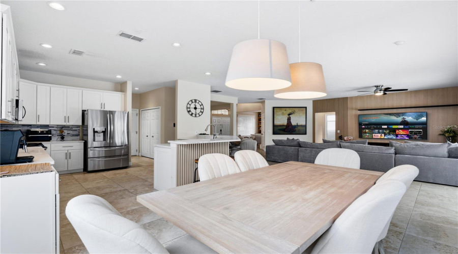 Orlando, Florida 32836, 5 Bedroom Bedrooms, ,4 Bathroombathrooms,Residential,For Sale,Emerald Woods,0,Mfro6435042