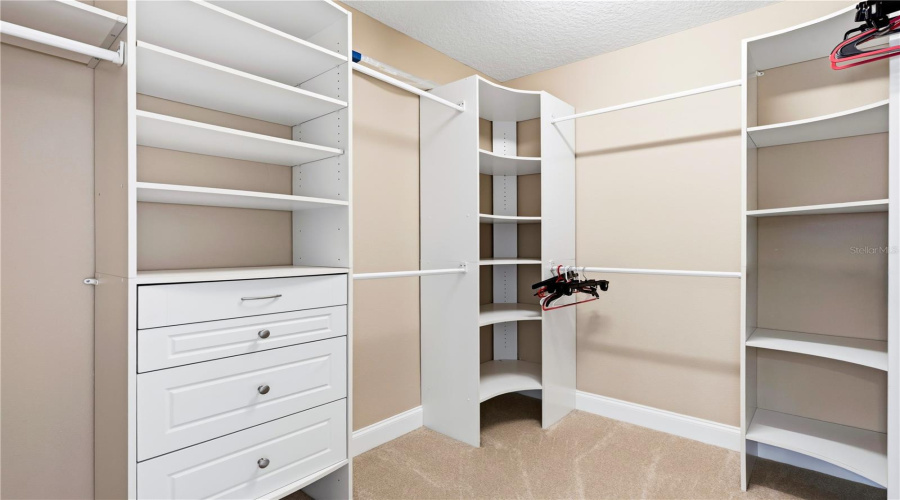 Orlando, Florida 32836, 5 Bedroom Bedrooms, ,4 Bathroombathrooms,Residential,For Sale,Emerald Woods,0,Mfro6435042