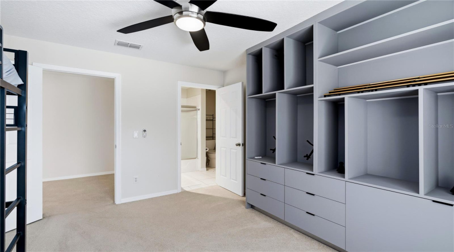 Orlando, Florida 32836, 5 Bedroom Bedrooms, ,4 Bathroombathrooms,Residential,For Sale,Emerald Woods,0,Mfro6435042