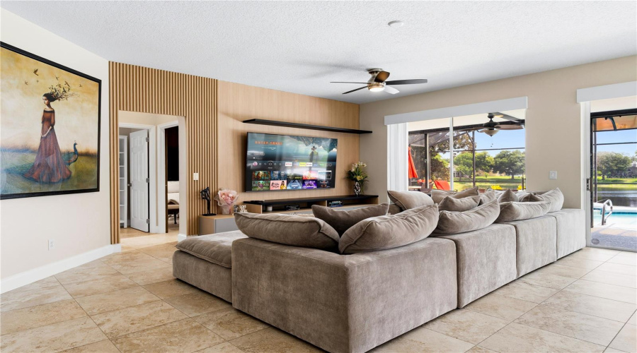Orlando, Florida 32836, 5 Bedroom Bedrooms, ,4 Bathroombathrooms,Residential,For Sale,Emerald Woods,0,Mfro6435042