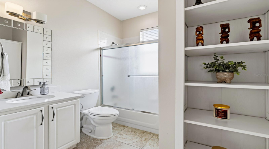 Orlando, Florida 32836, 5 Bedroom Bedrooms, ,4 Bathroombathrooms,Residential,For Sale,Emerald Woods,0,Mfro6435042
