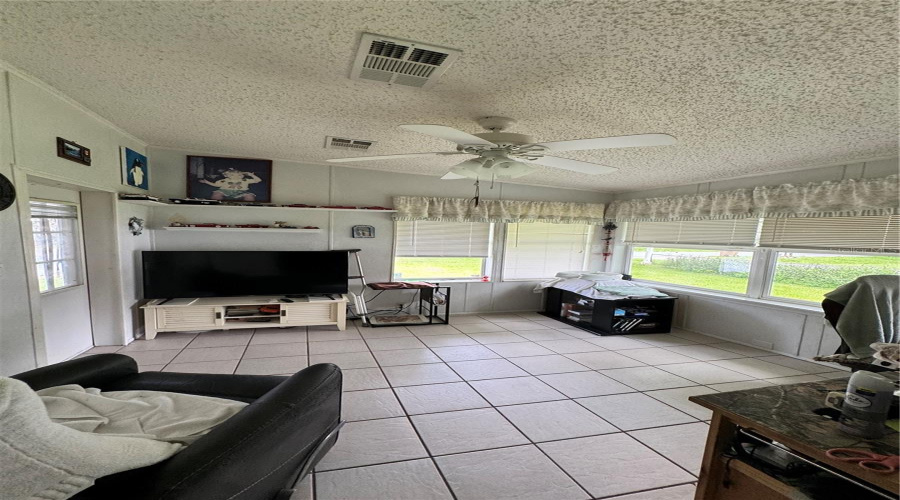Kissimmee, Florida 34741, 2 Bedroom Bedrooms, ,2 Bathroombathrooms,Residential,For Sale,Miami,0,Mfrs5155479