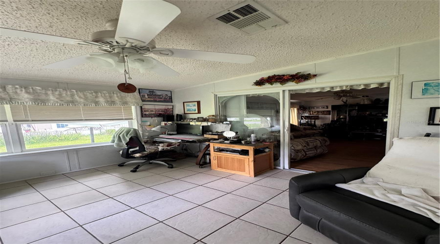 Kissimmee, Florida 34741, 2 Bedroom Bedrooms, ,2 Bathroombathrooms,Residential,For Sale,Miami,0,Mfrs5155479