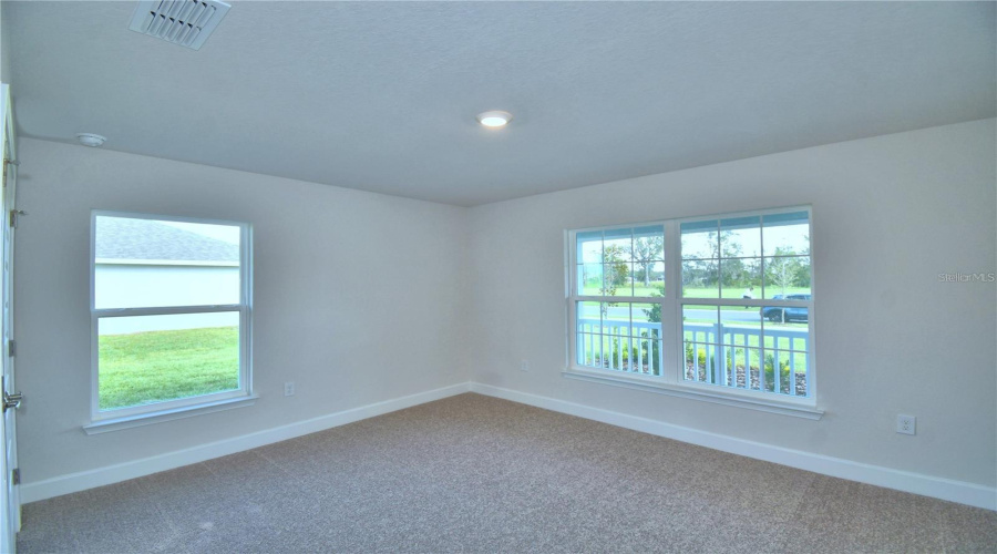 Lakeland, Florida 33810, 3 Bedroom Bedrooms, ,2 Bathroombathrooms,Residential,For Sale,Lindbergh,0,Mfrl4964498