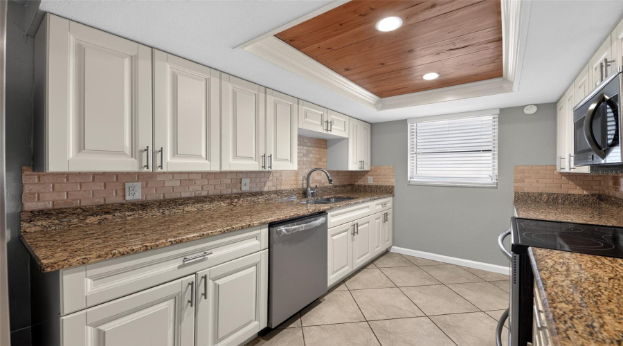 New Port Richey, Florida 34652, 3 Bedroom Bedrooms, ,2 Bathroombathrooms,Residential,For Sale,Mockingbird,0,Mfrtb8536095