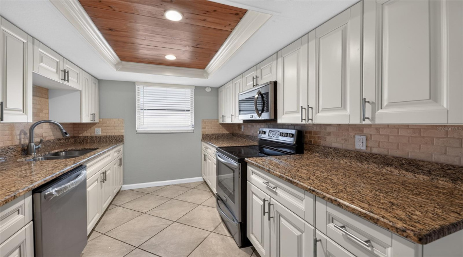 New Port Richey, Florida 34652, 3 Bedroom Bedrooms, ,2 Bathroombathrooms,Residential,For Sale,Mockingbird,0,Mfrtb8536095