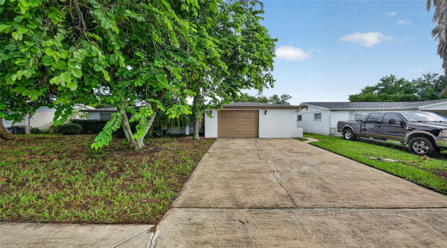 New Port Richey, Florida 34652, 3 Bedroom Bedrooms, ,2 Bathroombathrooms,Residential,For Sale,Mockingbird,0,Mfrtb8536095