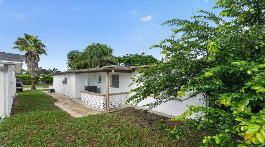 New Port Richey, Florida 34652, 3 Bedroom Bedrooms, ,2 Bathroombathrooms,Residential,For Sale,Mockingbird,0,Mfrtb8536095