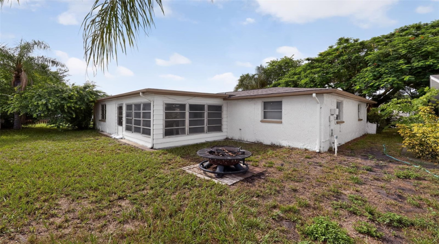 New Port Richey, Florida 34652, 3 Bedroom Bedrooms, ,2 Bathroombathrooms,Residential,For Sale,Mockingbird,0,Mfrtb8536095