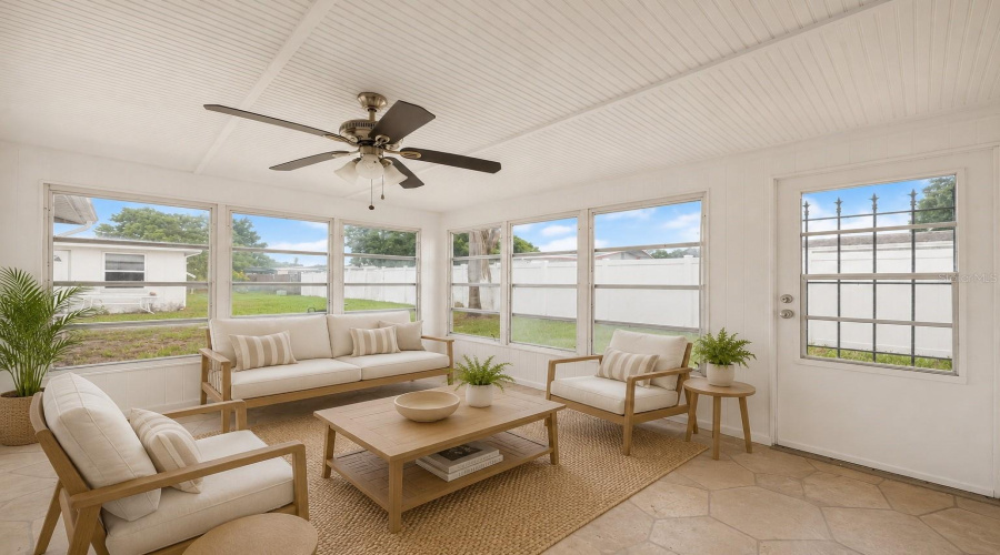 New Port Richey, Florida 34652, 3 Bedroom Bedrooms, ,2 Bathroombathrooms,Residential,For Sale,Mockingbird,0,Mfrtb8536095