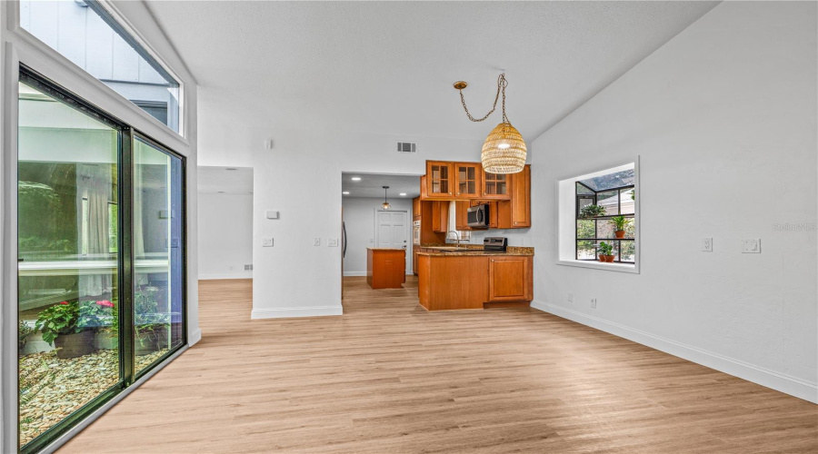 Ormond Beach, Florida 32174, 3 Bedroom Bedrooms, ,2 Bathroombathrooms,Residential,For Sale,Rio Pinar,0,Mfrv4950929