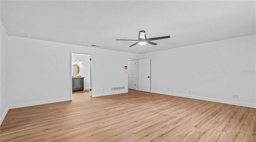Ormond Beach, Florida 32174, 3 Bedroom Bedrooms, ,2 Bathroombathrooms,Residential,For Sale,Rio Pinar,0,Mfrv4950929