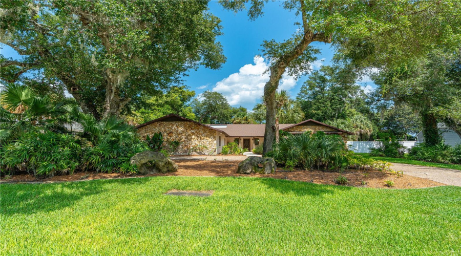 Ormond Beach, Florida 32174, 3 Bedroom Bedrooms, ,2 Bathroombathrooms,Residential,For Sale,Rio Pinar,0,Mfrv4950929