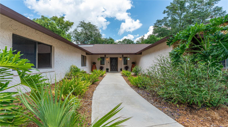 Ormond Beach, Florida 32174, 3 Bedroom Bedrooms, ,2 Bathroombathrooms,Residential,For Sale,Rio Pinar,0,Mfrv4950929