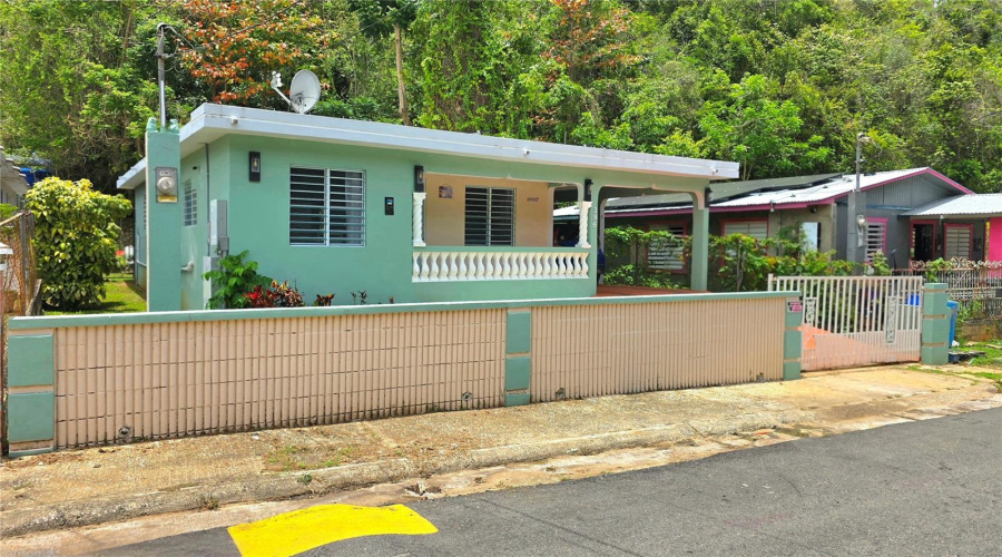 Manati, Puerto Rico 00674, 3 Bedroom Bedrooms, ,1 Bathroombathrooms,Residential,For Sale,Bo. Cortes,0,Mfrpr9123725